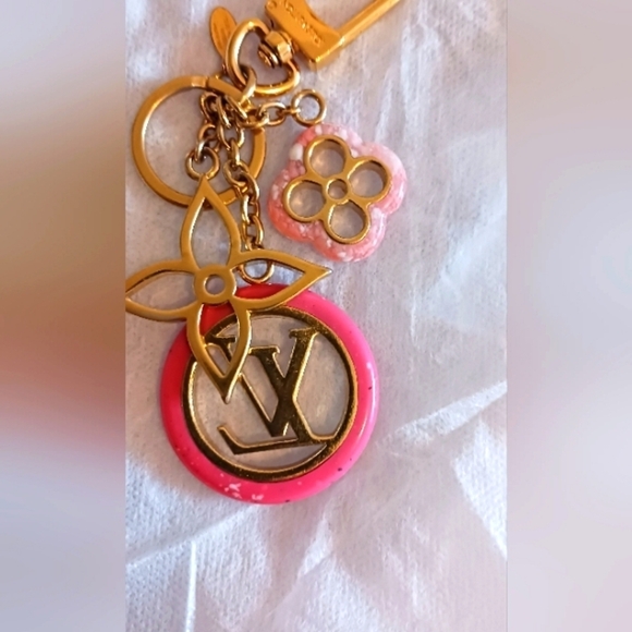 Louis Vuitton Portocre color line bag charm, key ring - Picture 15 of 16